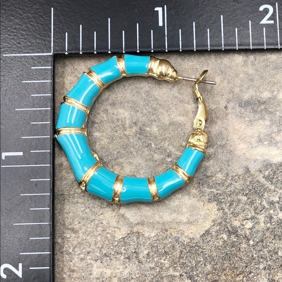 🍀 Enamel Bamboo Retro Hoop Earrings - Picture 2 of 3